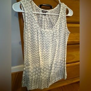 Eddie Baurer light weight tank top